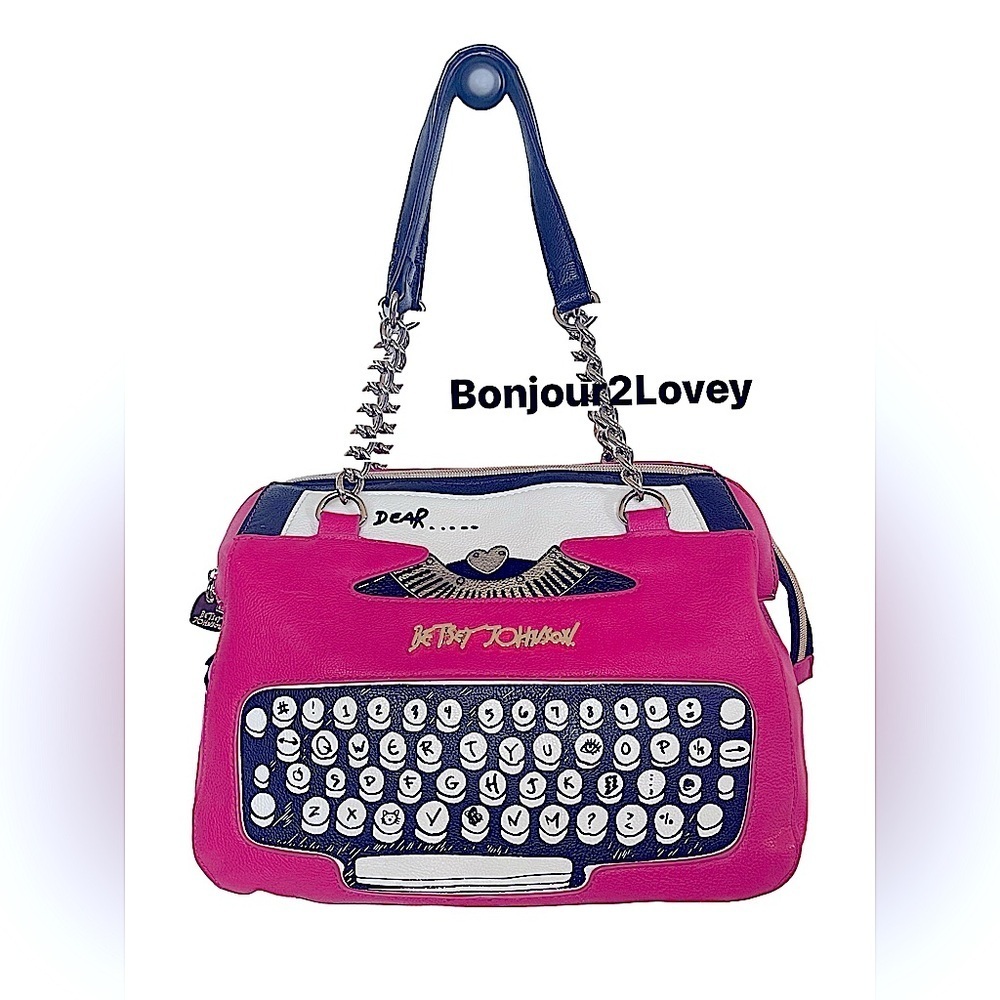 Betsey Johnson Pink Typewriter Handbag. Rare Hard to find Collectors piece - Picture 3 of 12